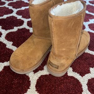Koolaburra by Ugg boots size 8 women